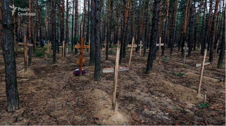Новая Буча. В Изюме найдены массовые захоронения людей (фото)